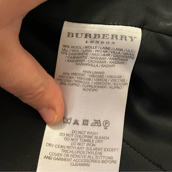 Like New Burberry Prorsum Runway Trench Coat with Flared Pleated Waist - Picture 6 of 7